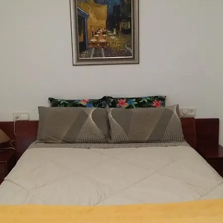Apartament 2º Centrico Con Parking En Calella,barcelona